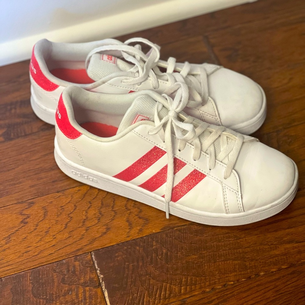 Girls size 4 pink and white adidas
